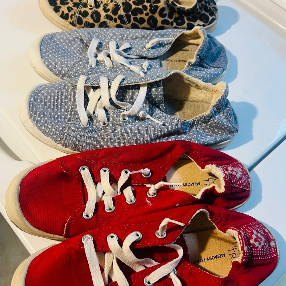 Trendy Red and Gray Women's Sneakers